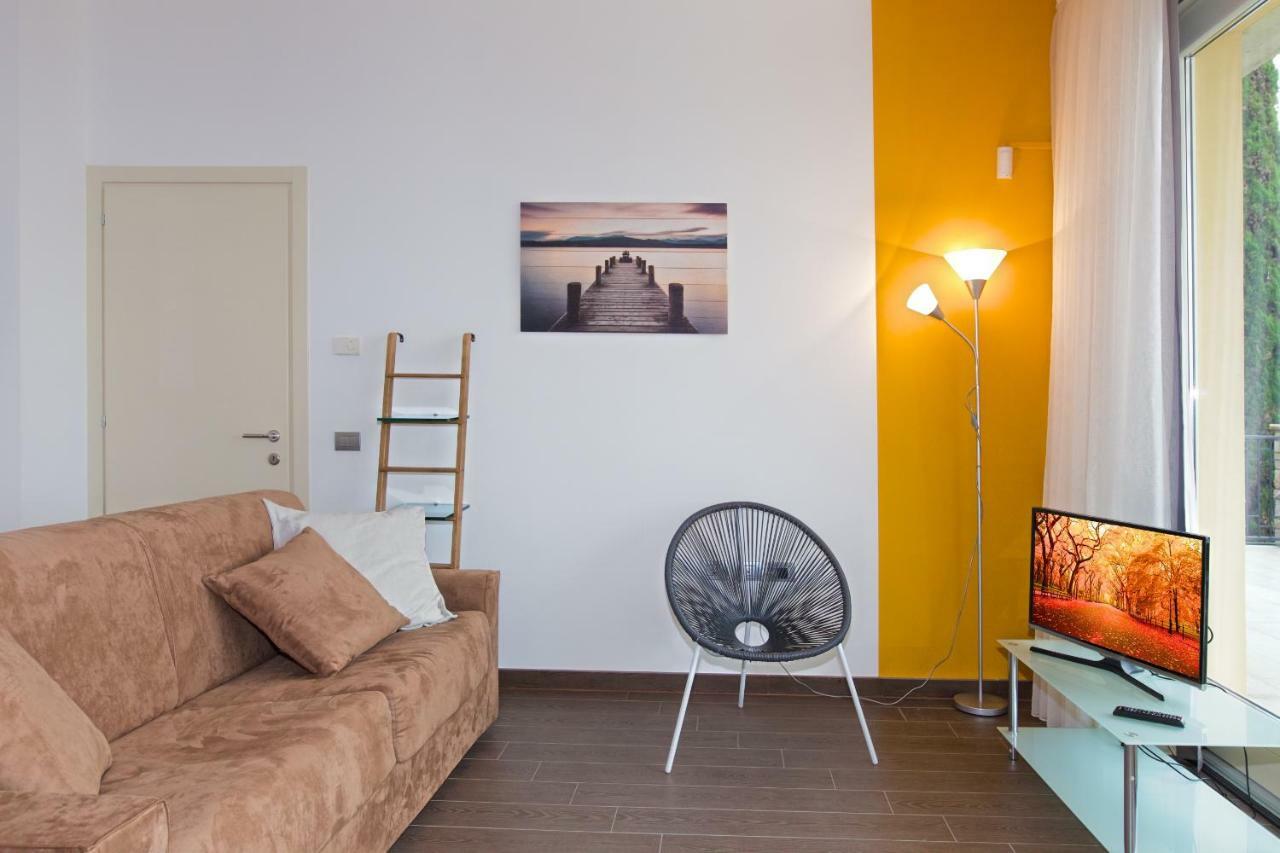 Residence Virgilio Toscolano-Maderno Kültér fotó